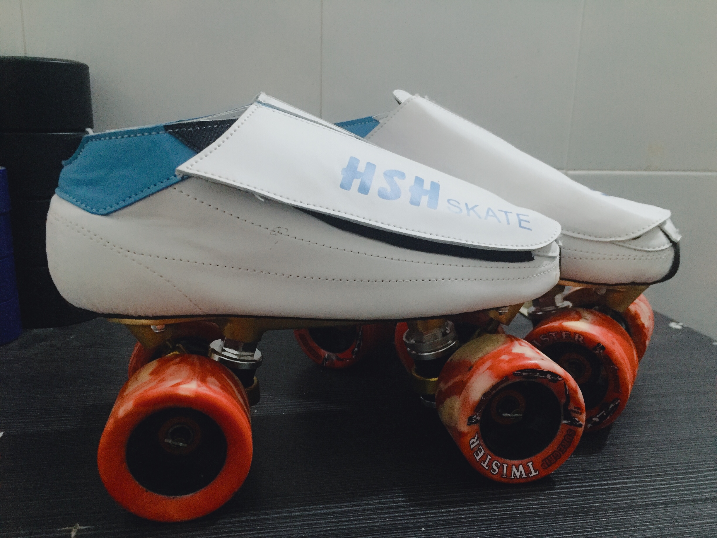 关于轮滑的知识,为什么双排轮滑更锻炼人