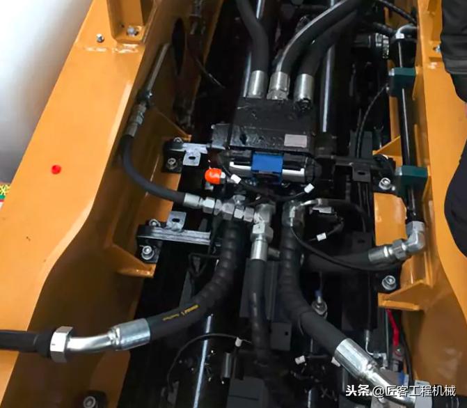 混凝土泵车神器,三一小型泵车15米农村专用