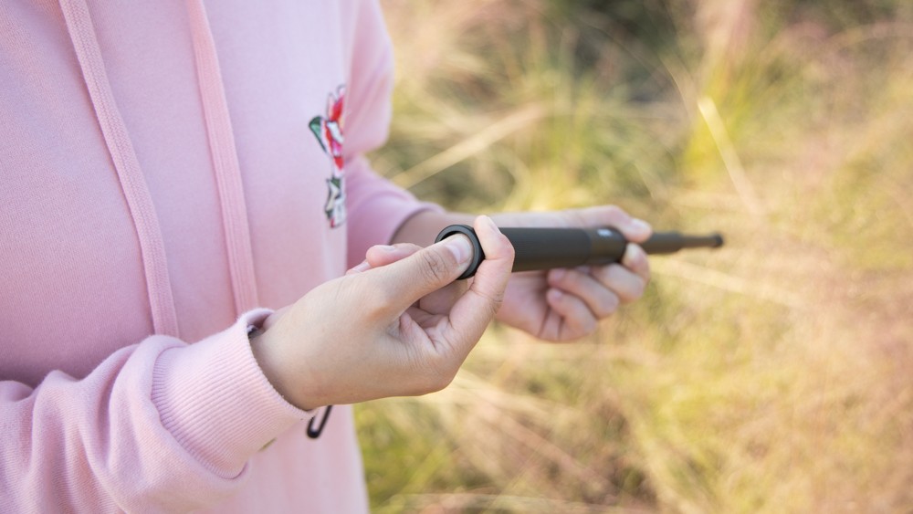 能伸能缩，这根求生棒真的很好用