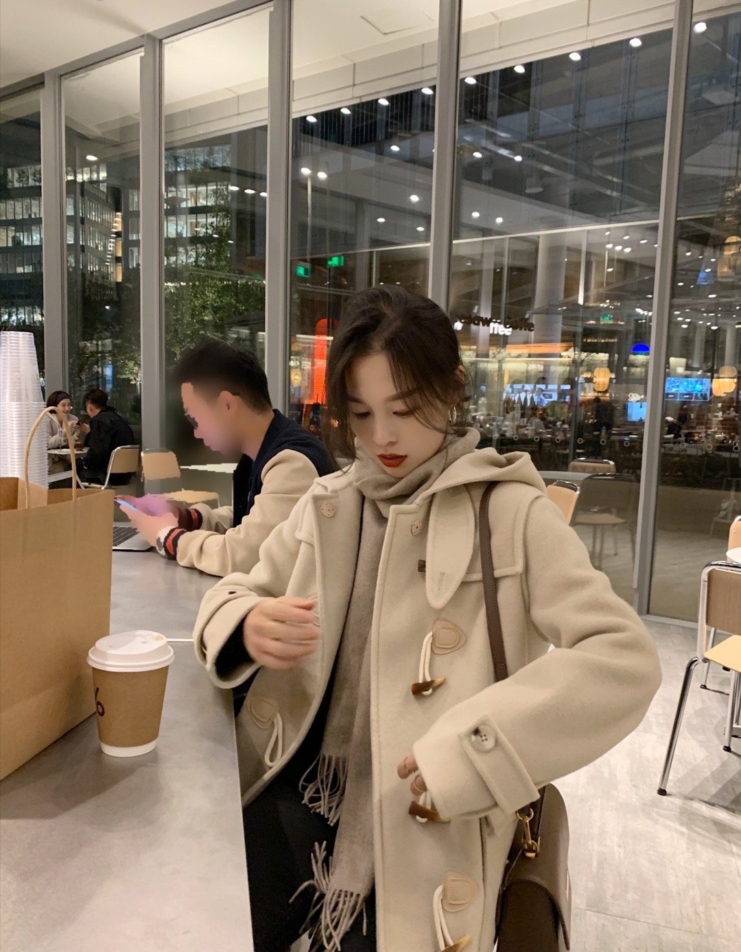 秋天就该这样穿才能有风度与温度,深秋怎么穿保暖又好看显身材