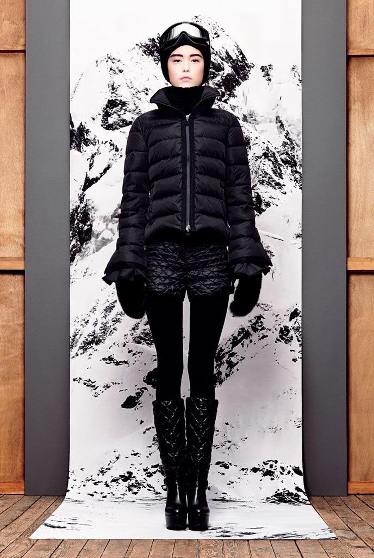 马云同款大鹅羽绒服2020,马云moncler羽绒服