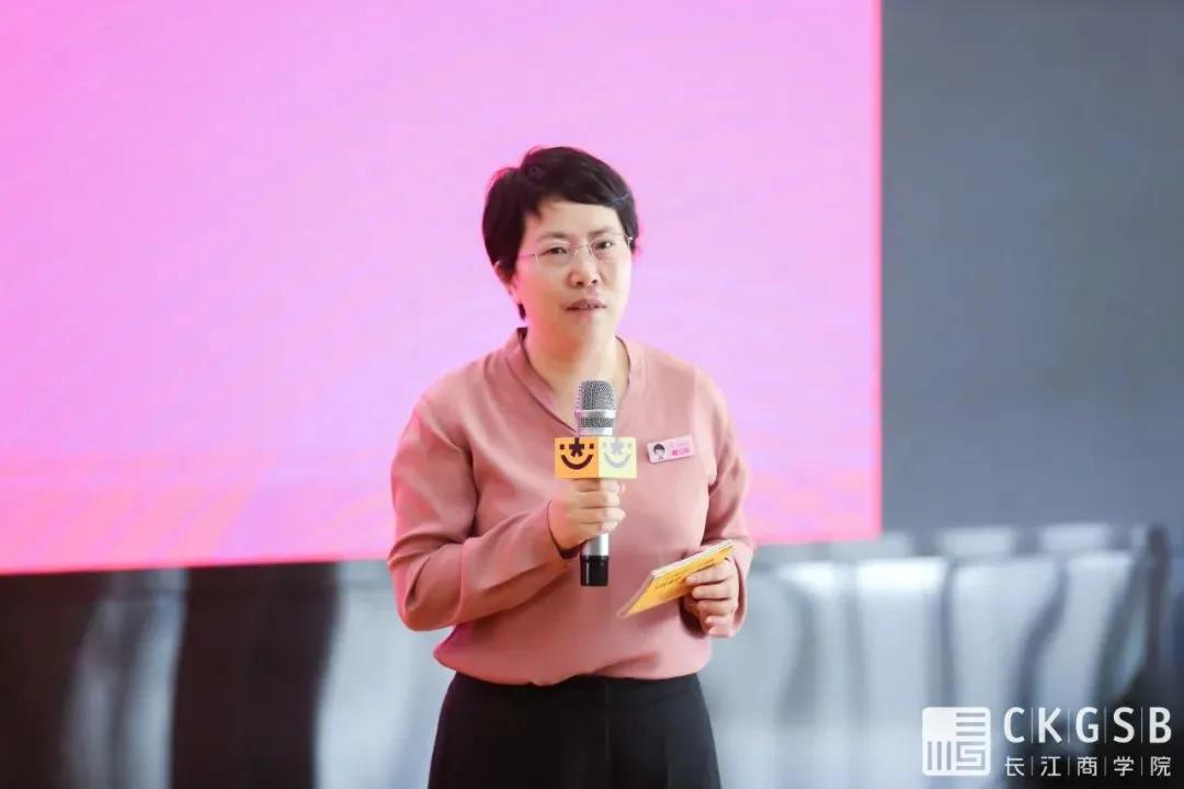 白手起家,从红海中实现“逆袭”,她是如何做到的?