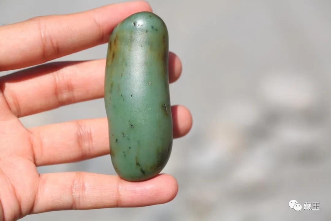 青花籽料山料和籽料,俄料籽料和山料籽料的区别