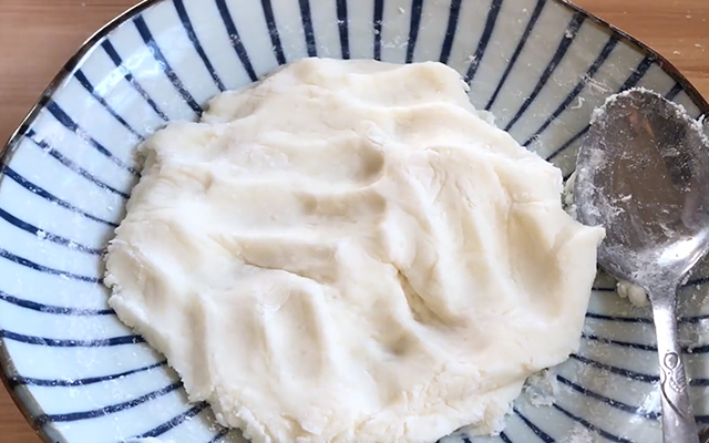 山药这样做软糯香甜好吃到转圈圈,用糯米粉山药制作美食简单又好吃