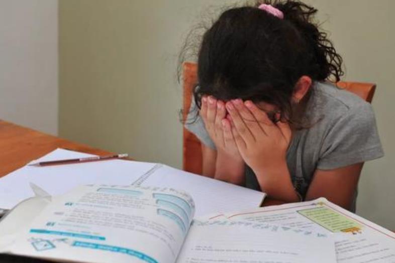 遇到懒惰的父母怎么办,遇到个懒惰的孩子怎么办