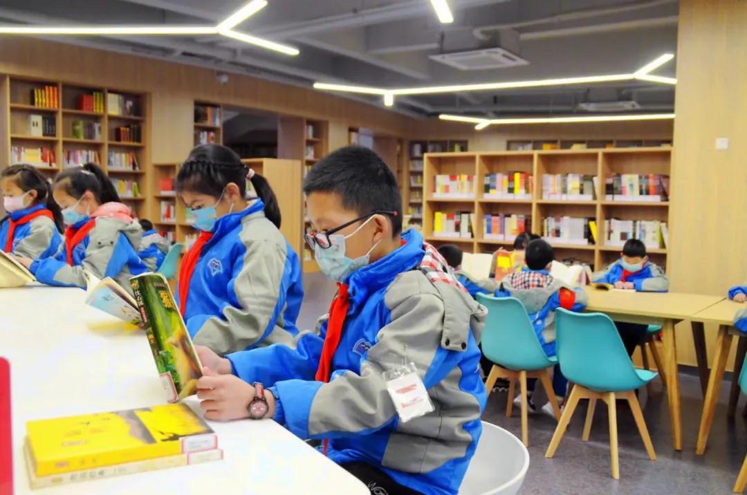 爱读书校长,爱读书的校长