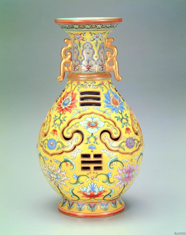 康熙雍正乾隆哪个皇帝审美最好,雍正皇帝的审美vs乾隆