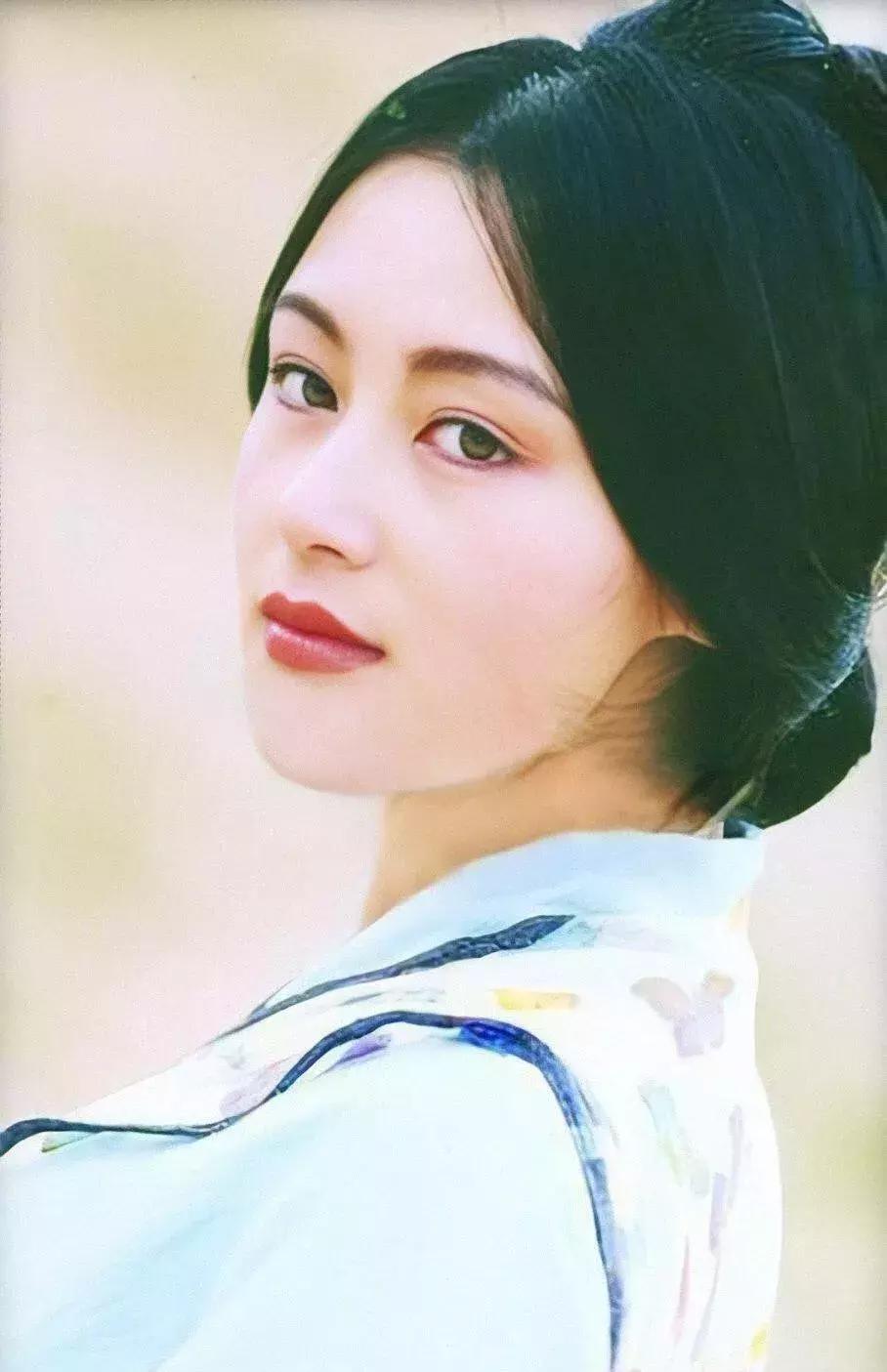 厚嘴唇有多美,厚嘴唇也很好看的女生