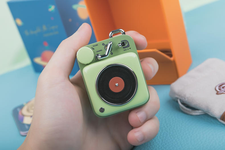 猫王老款收音机,猫王收音机创始人视频