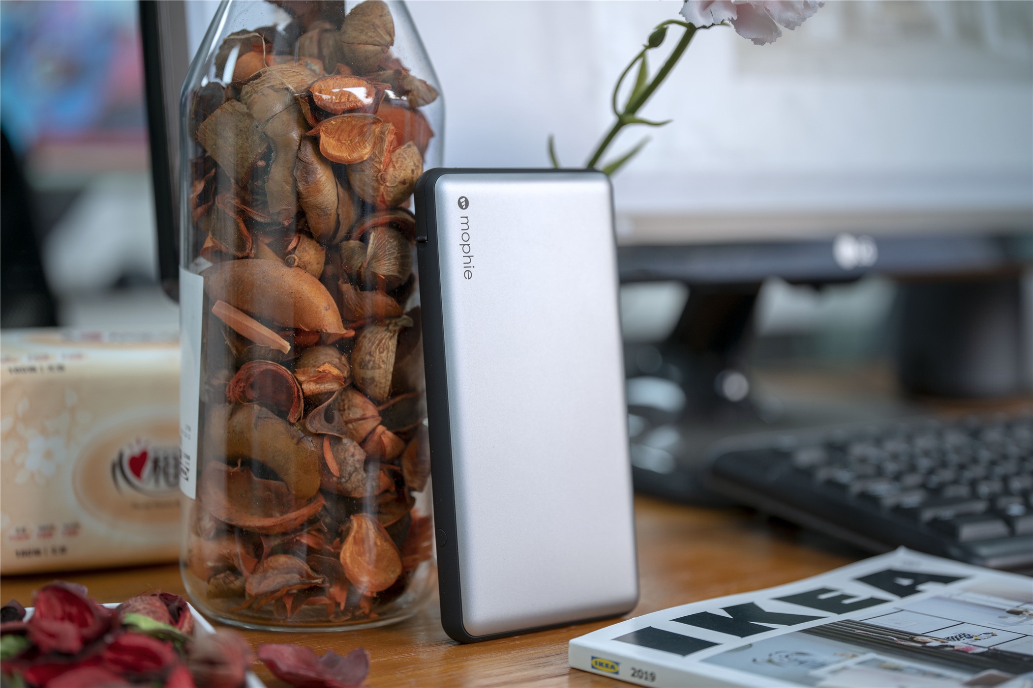 mophie移动电源10000mah可以充几次,mophiepowerstationproxl移动电源