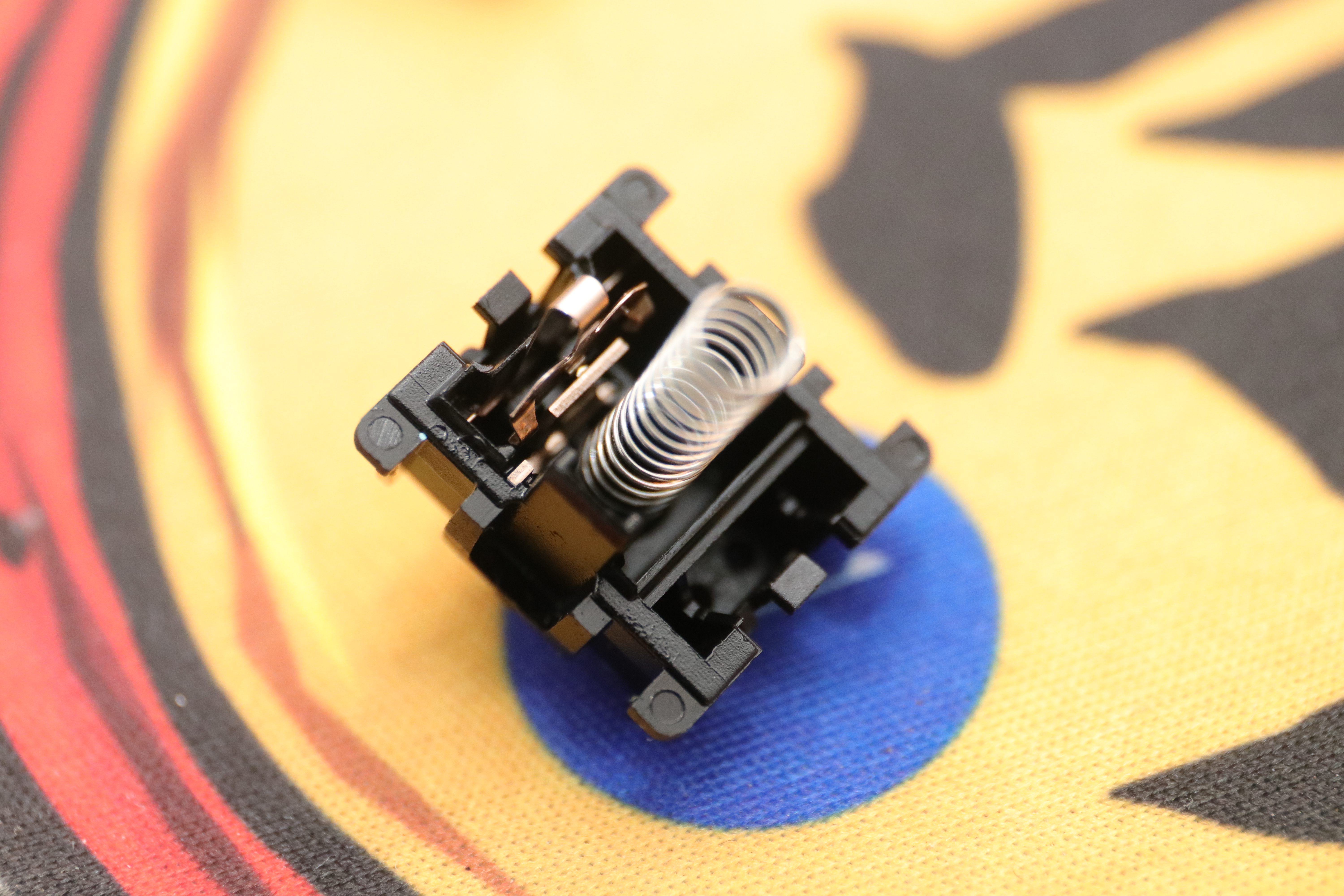 罗技无线游戏鼠标g304和g903,罗技g903鼠标拆卸教程