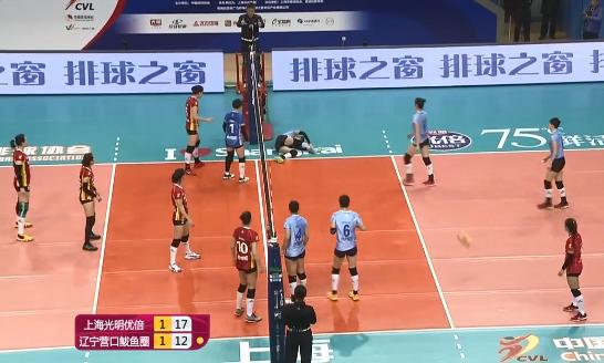 丁霞受伤视频疼哭,丁霞崴脚疼哭哪一场