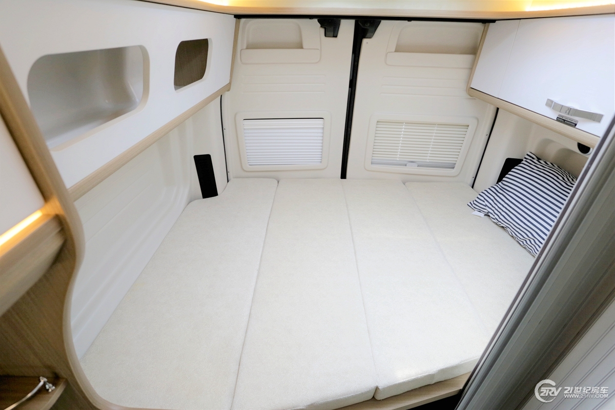 19江铃福特全顺多少钱,19.98万新全顺房车价格