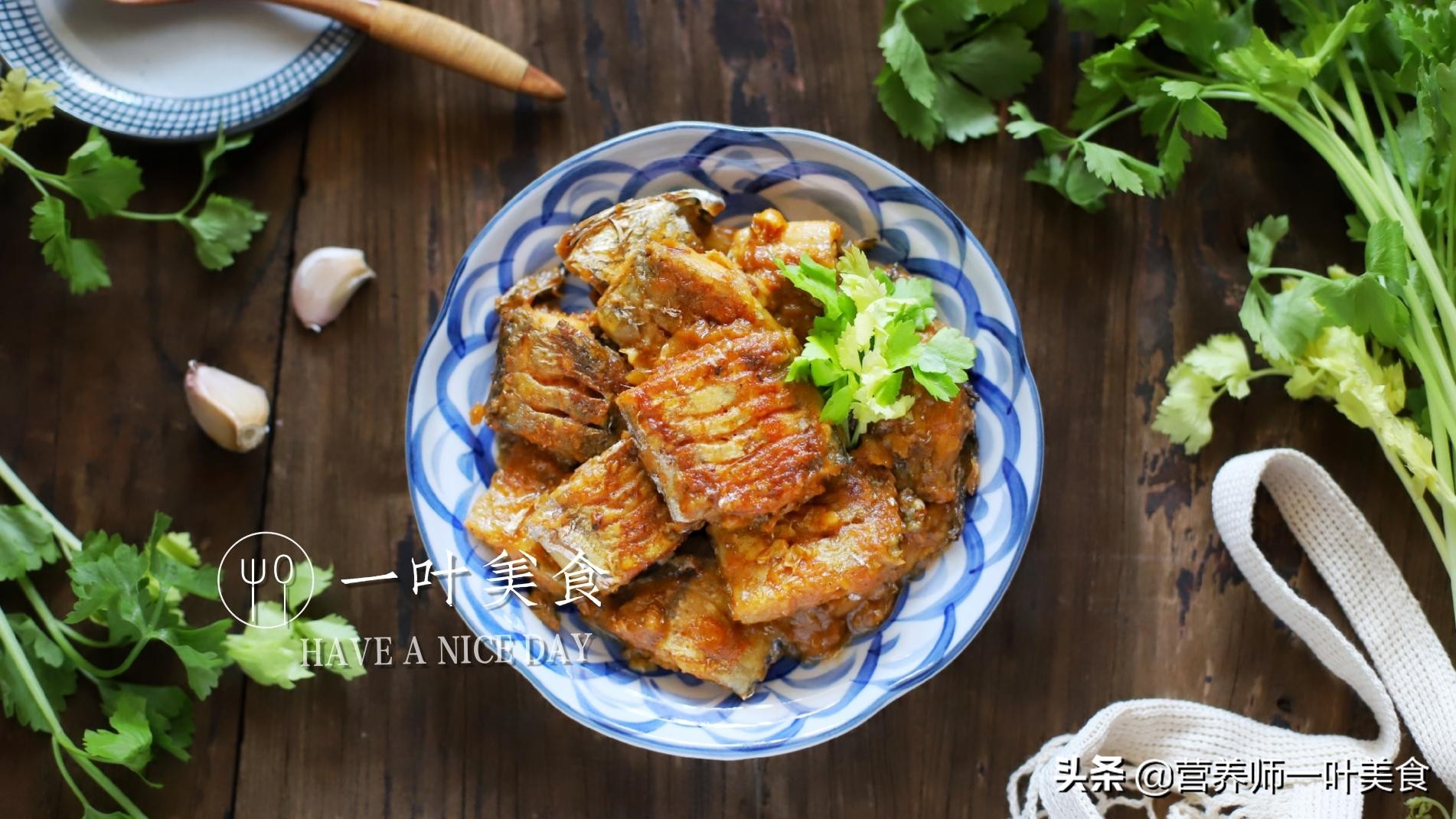 带鱼排骨砂锅潮汕做法,正宗潮汕带鱼的做法配粥