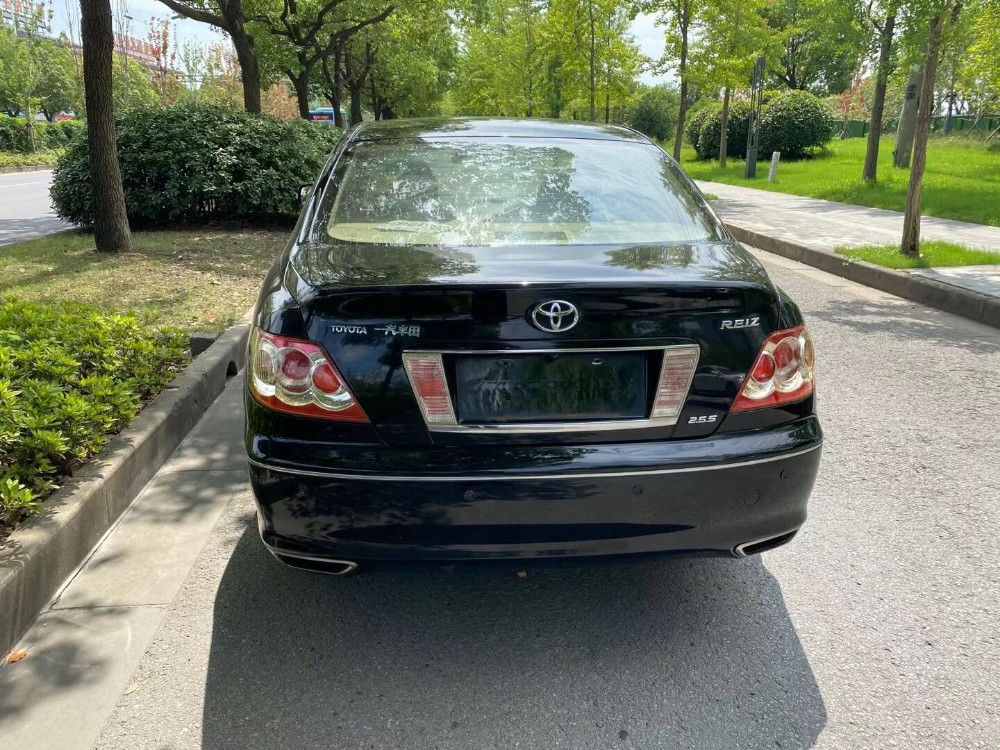 10年丰田锐志值多少钱,10年丰田锐志