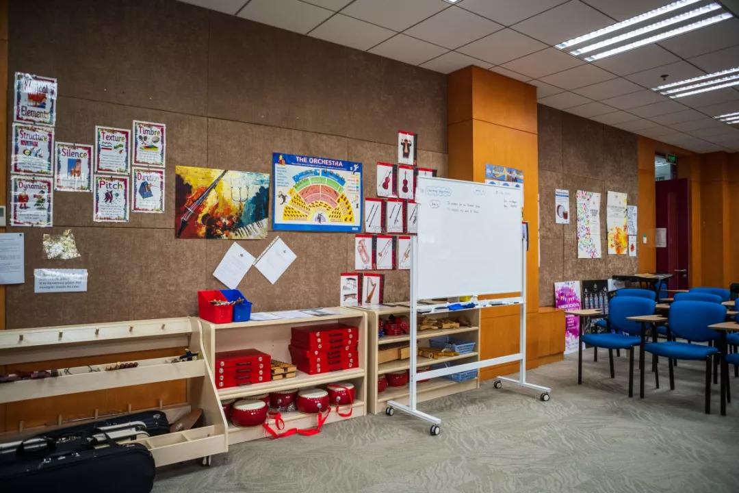 天津这所学校火了!高尔夫、足球、科学实验...孩子吵着都要来