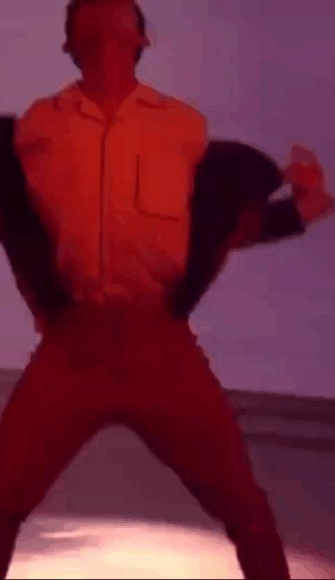 盘点男明星的摆胯舞,男明星跳舞为啥要顶胯