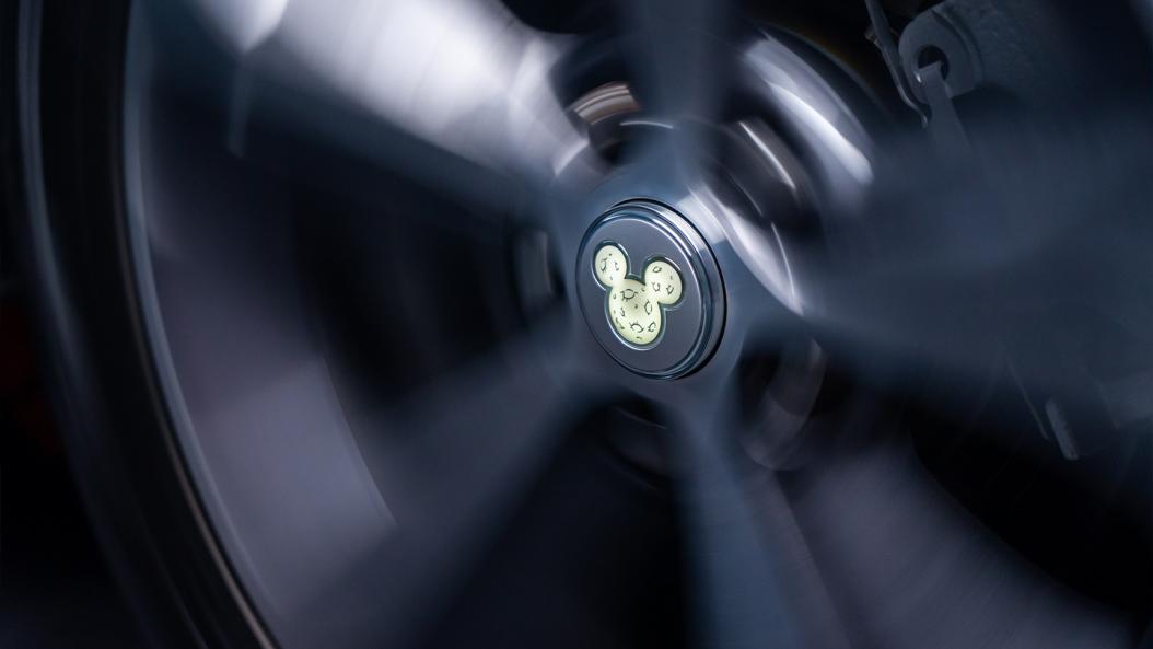 迪士尼太空飞船开回家!雪佛兰畅巡米奇太空版上市