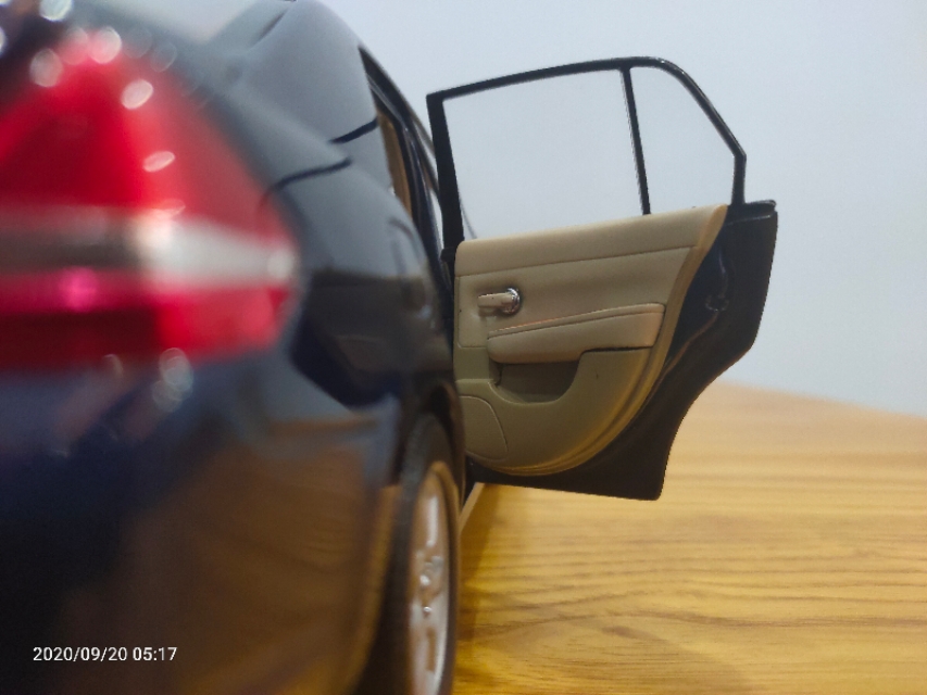 日产骐达老款汽车模型,14岁的暖男