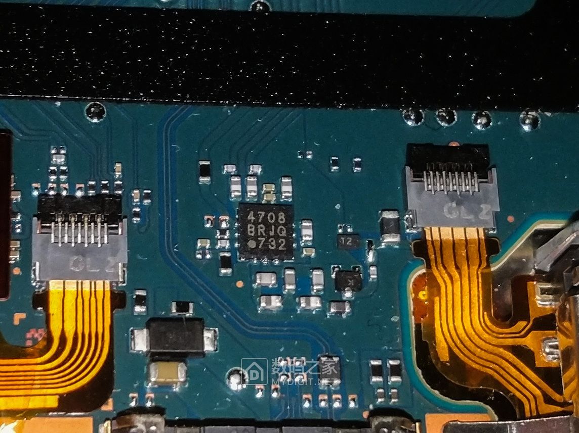 售价1000元的索尼NW-A45无损音乐*放播**器拆解!对比NW-A35主板图