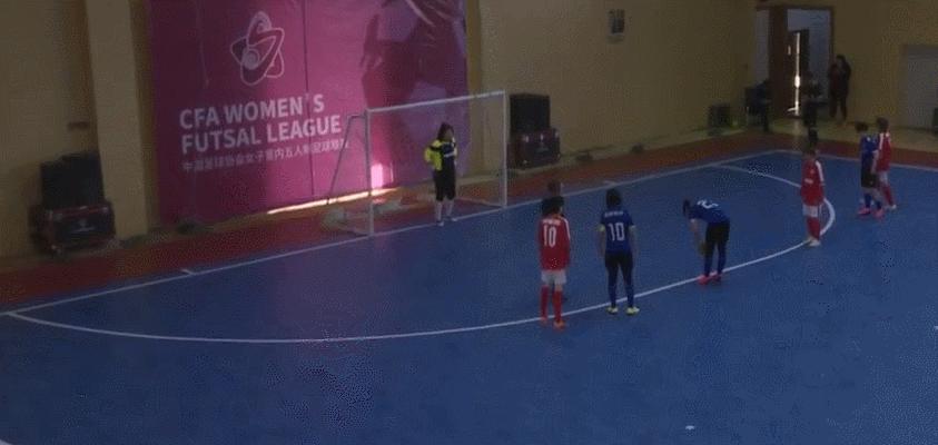 五人制一个裁判怎么跑位,五人制篮球赛裁判跑位