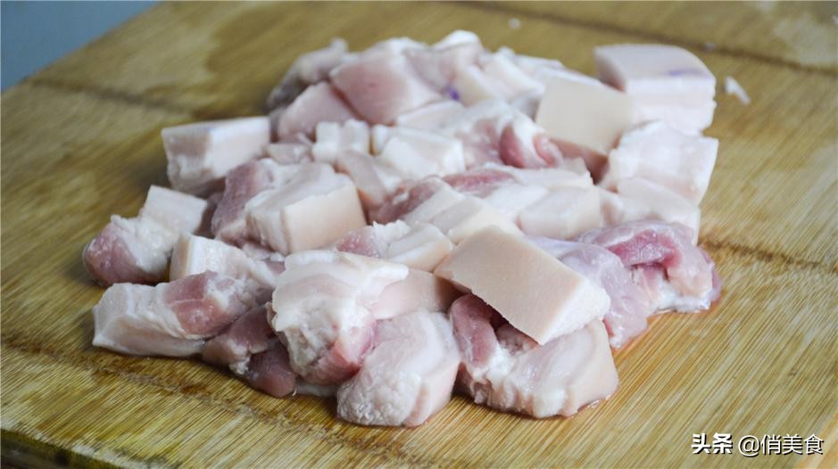 这才是正宗红烧肉的正确做法,吃了20多年红烧肉第一次见这样做