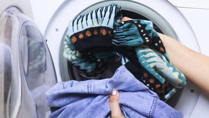 去除衣服上的小毛球,如何快速去除衣服上的毛球