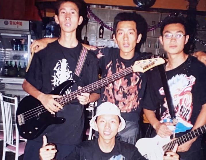 大鹏背后的人是谁,大鹏当年为啥能请这么多明星