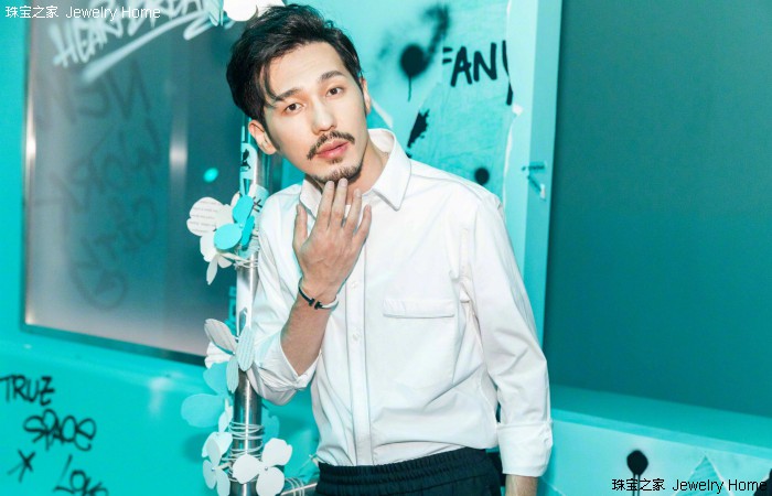 五毛视效、剧本大改、服化不在线……是什么让镇魂女孩爱不释手?