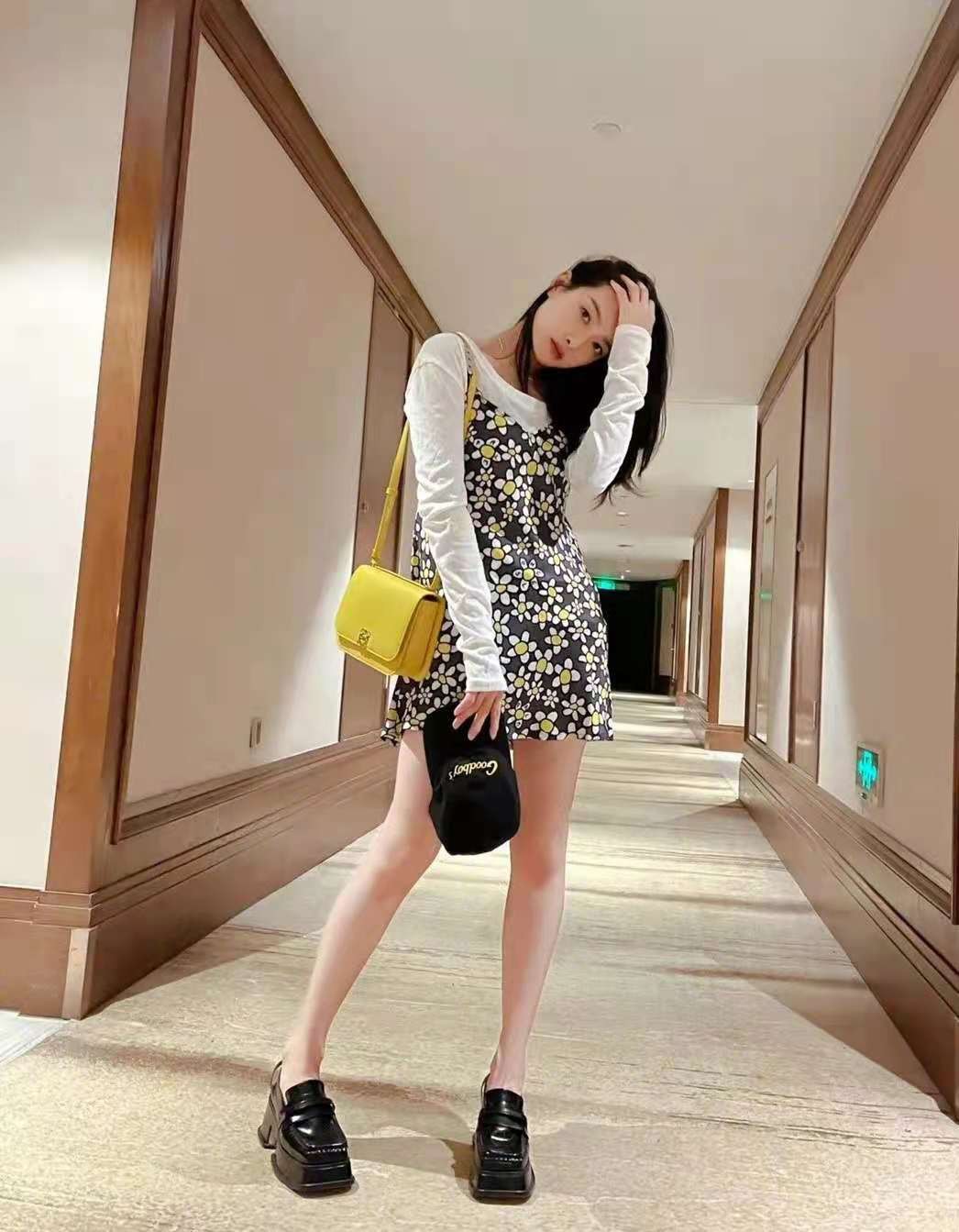 宽脚鞋女加宽加肥方头,脚大女生适合穿方头鞋