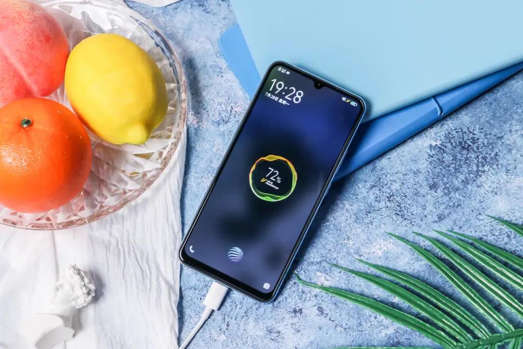 vivoiQOOU3评测：千元机带来更多惊喜