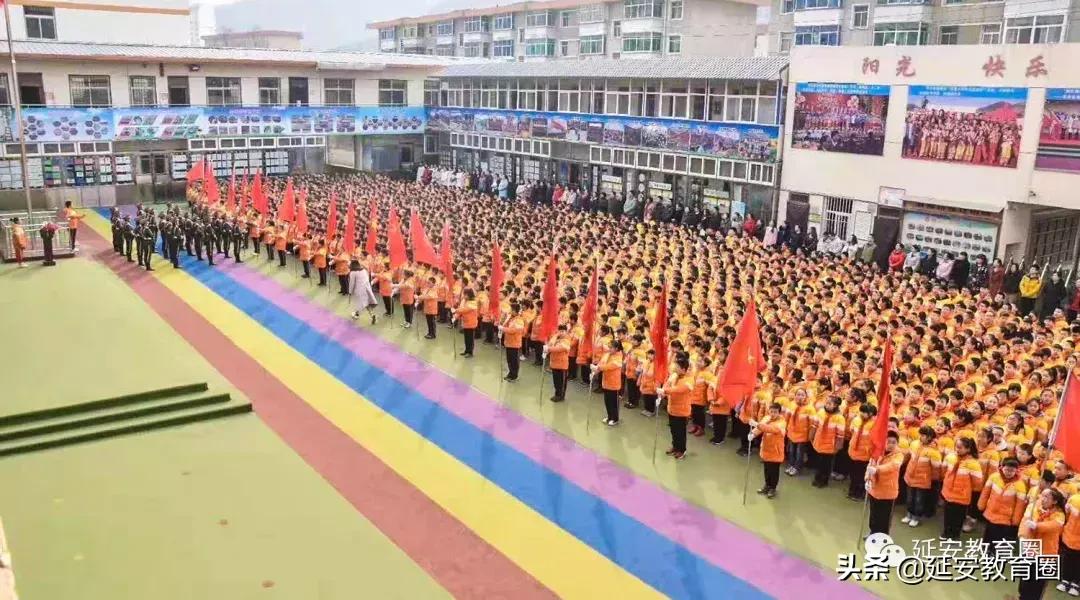 开学第一课第一个出场的是谁,开学第一课