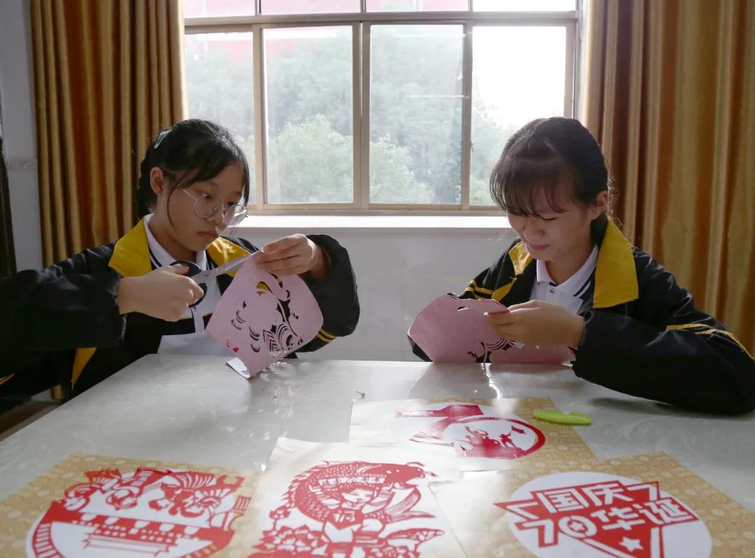 第十届全国人像摄影展览获奖作品,江西省第十一届青年书法展展览