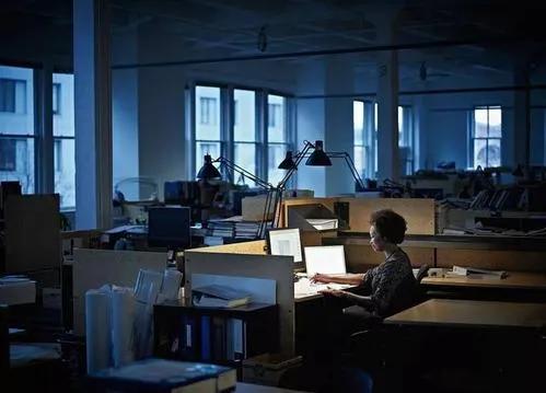 当今人们的三观都在不断的刷新,有些人的三观真是刷新了我的认知