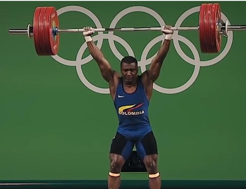 举重感动到哭的视频,举重运动员哭