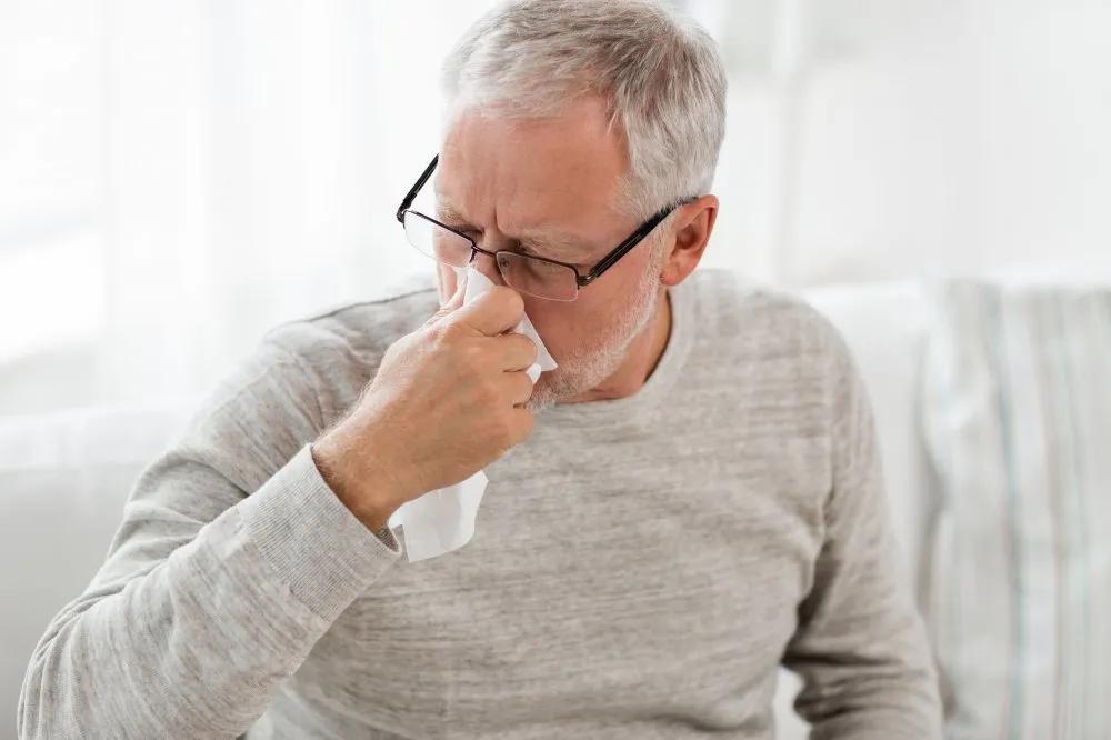 鼻痒流鼻涕眼睛痒,过敏性鼻炎流清鼻涕用什么药有效