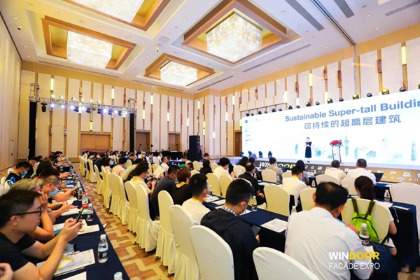 浼熶笟閾濇潗浼佷笟鏂囧寲,浼熶笟閾濇潗璐靛窞杩愯惀涓績