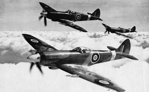 二战英国丘吉尔鳄鱼式喷火坦克,二战喷火战斗机有多强