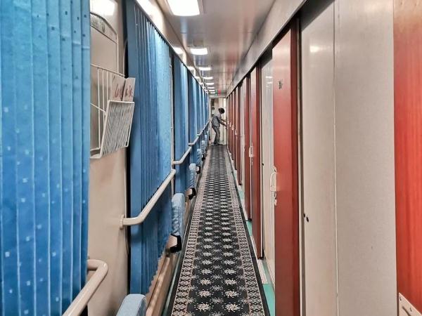 软卧真的软吗,软卧并不软