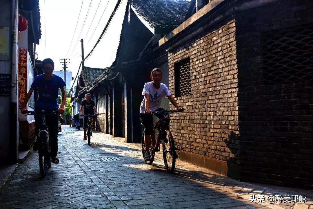 为什么有的人投资眼光很准,为什么越来越多的资本想投资酱酒