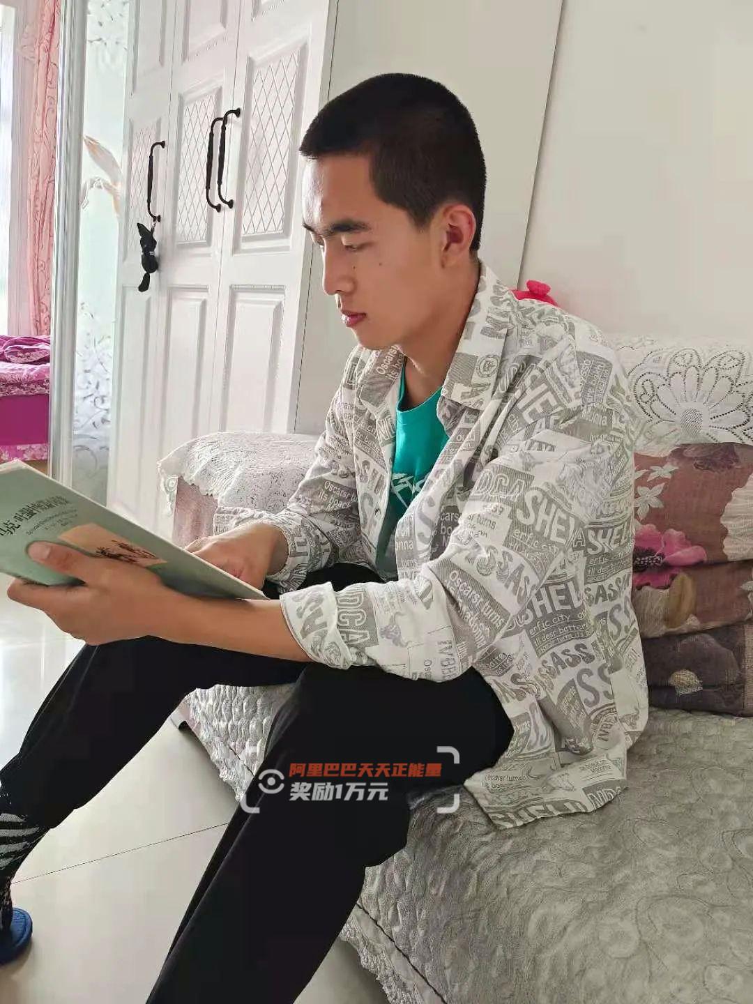 膜拜!边学习边照顾病母,黑龙江男孩高考651分:学习是我的爱好