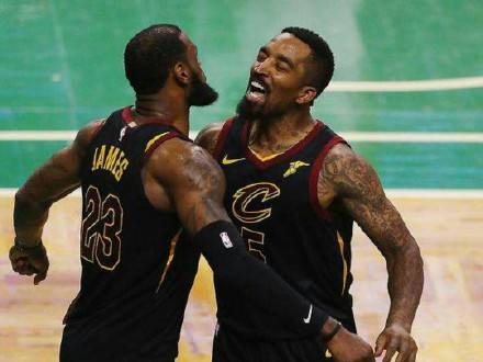 詹姆斯被解鞋带,詹姆斯昔日队友