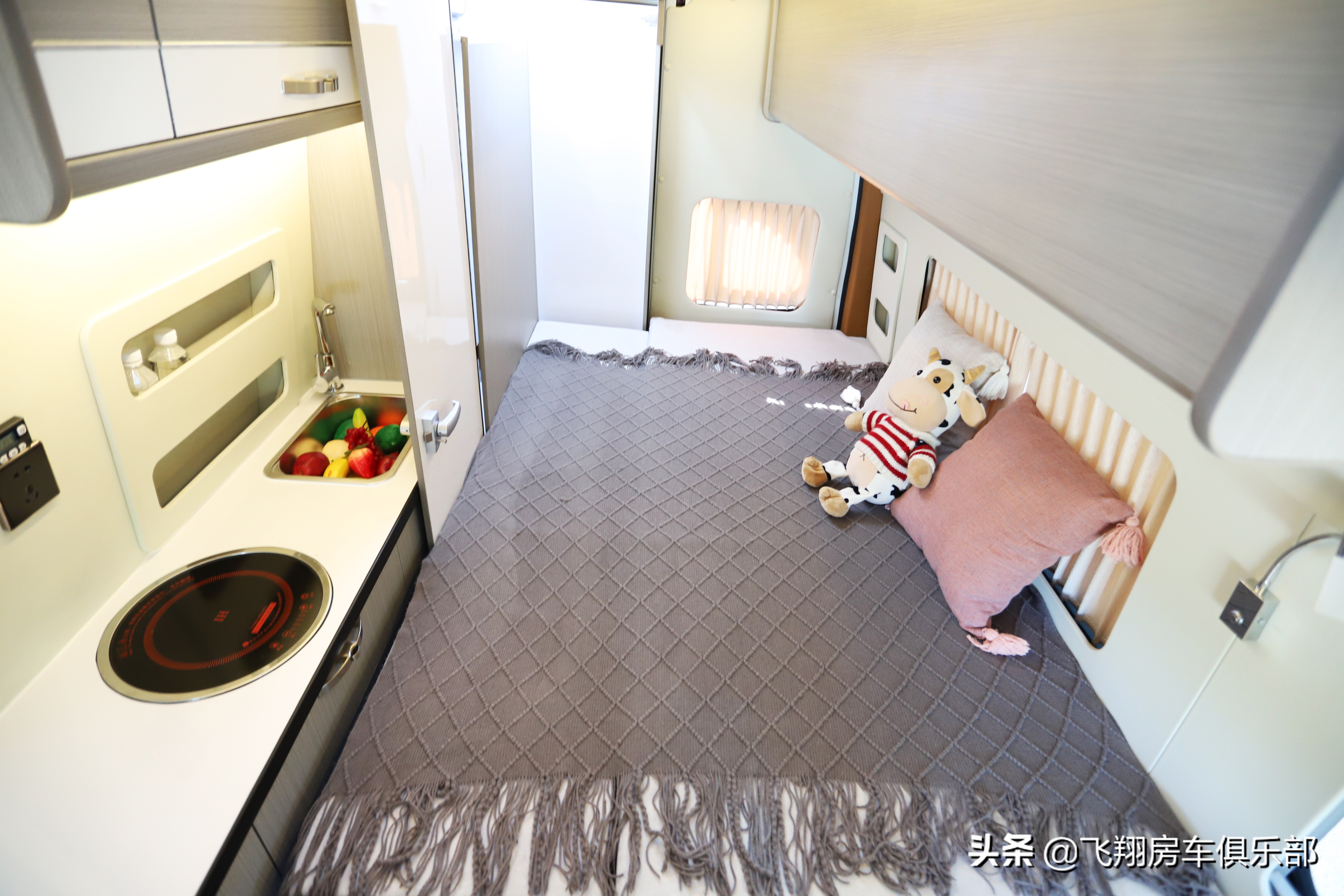 福特新世代prob型房车,福特新世代全顺prob型房车6座