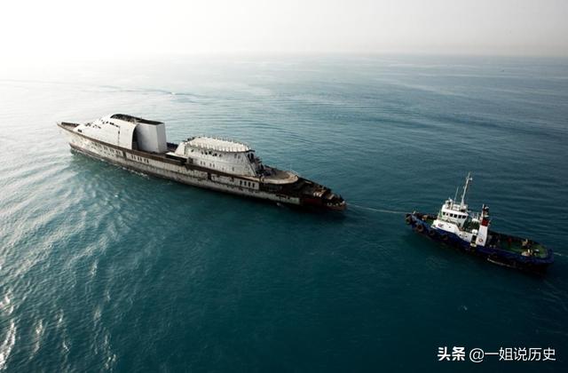 世界最大军舰改游艇,退役军舰打造豪华邮轮