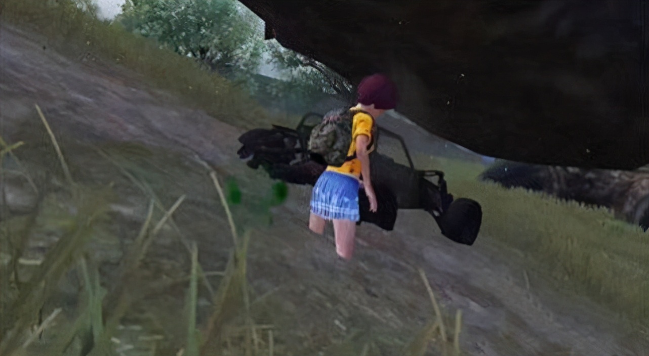 哥斯拉光线下众生平等，躲在窗口也没用，和平精英掉大分