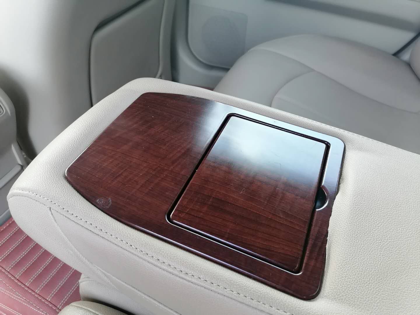 07年天籁v6二手车价格,07年天籁2.0二手的现值多少钱