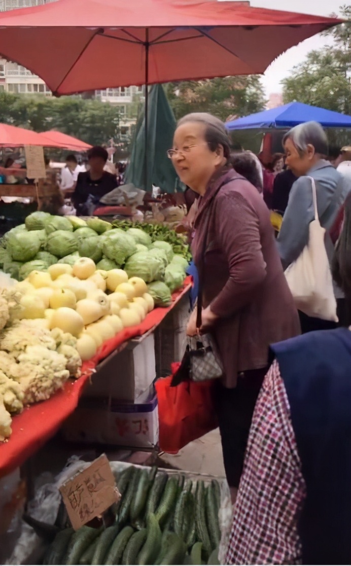 董勇敢,董勇香妃