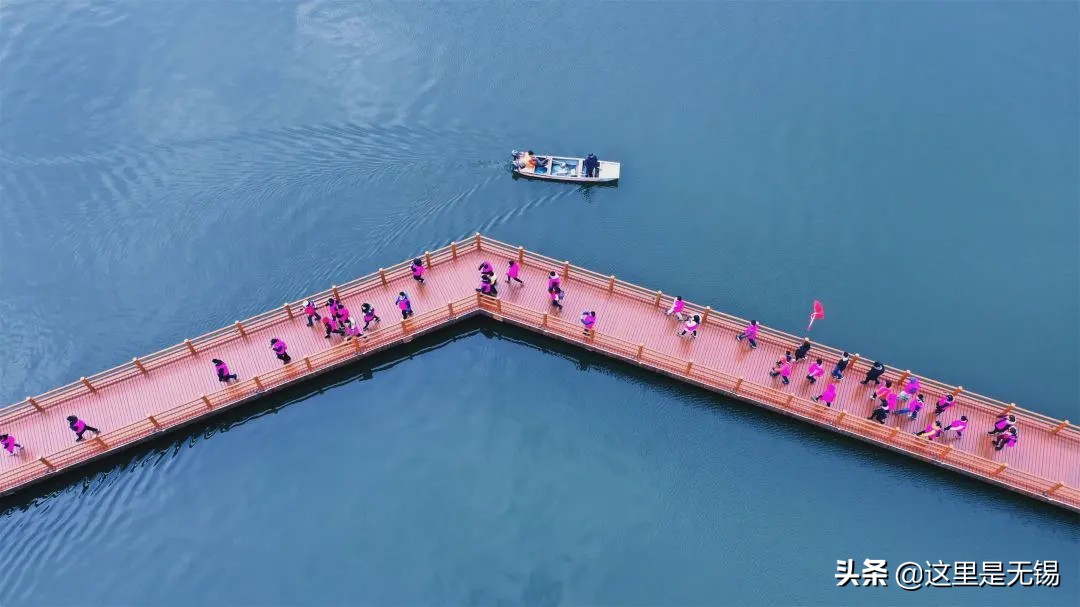 无锡网红打卡地彩虹跑道,无锡古运河健身步道