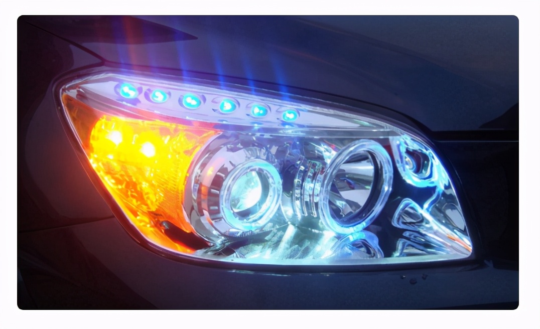 氙气大灯和led大灯哪个更好,原车卤素大灯改led好还是氙气好