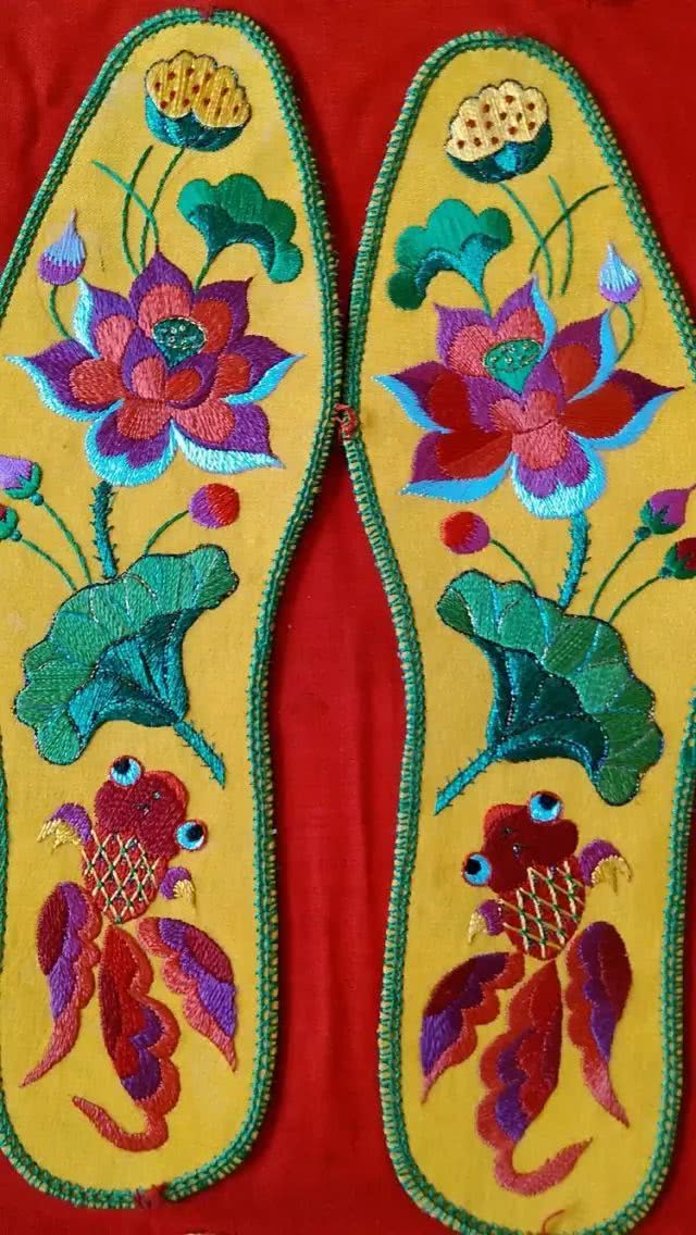 老式鞋垫60后的图案,46码刺绣鞋垫成品